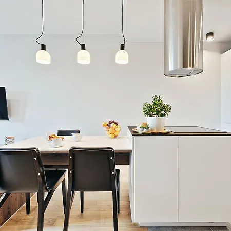 Wygodny Apartament Przy Centrum Manufaktura Z Parkingiem Лодзь Екстер'єр фото